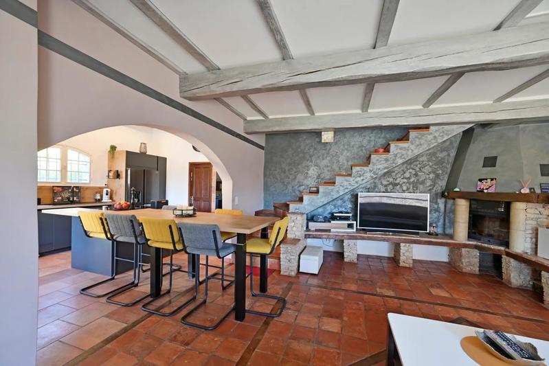 Maison - 150 m² - 5 pièces