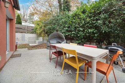 Maison - 159 m² - 7 pièces