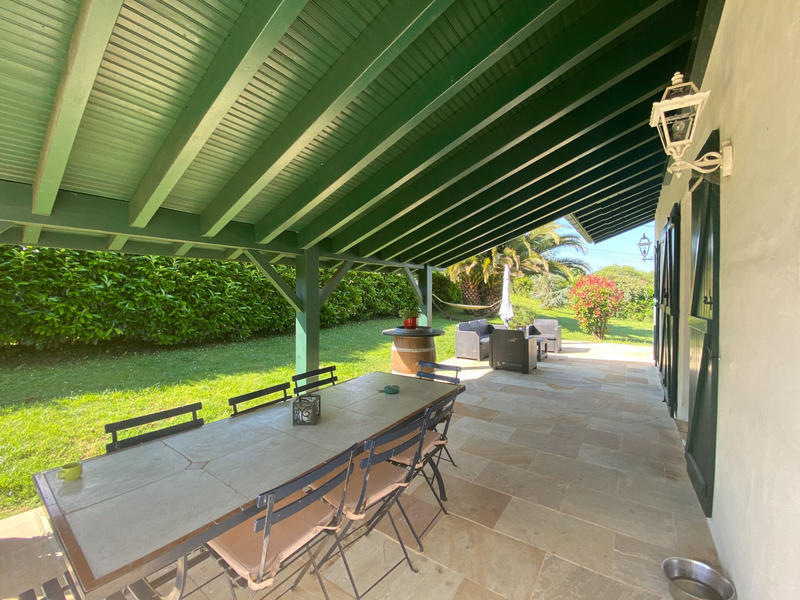 Propriété - 223 m² - 7 pièces