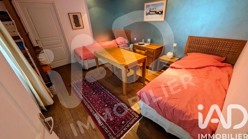 Maison - 345 m² - 11 pièces