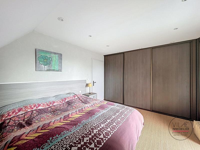 Maison - 235 m² - 8 pièces