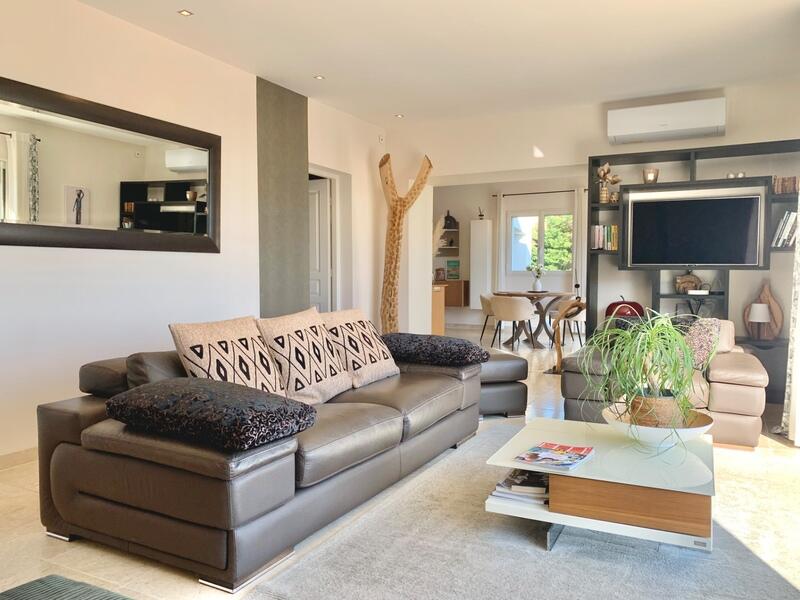 Maison - 170 m² - 6 pièces