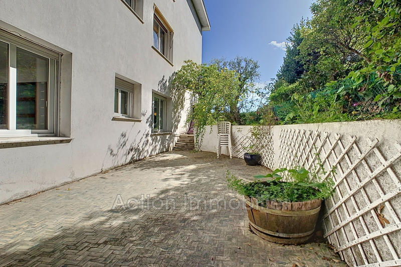 Appartement - 81 m² - 3 pièces