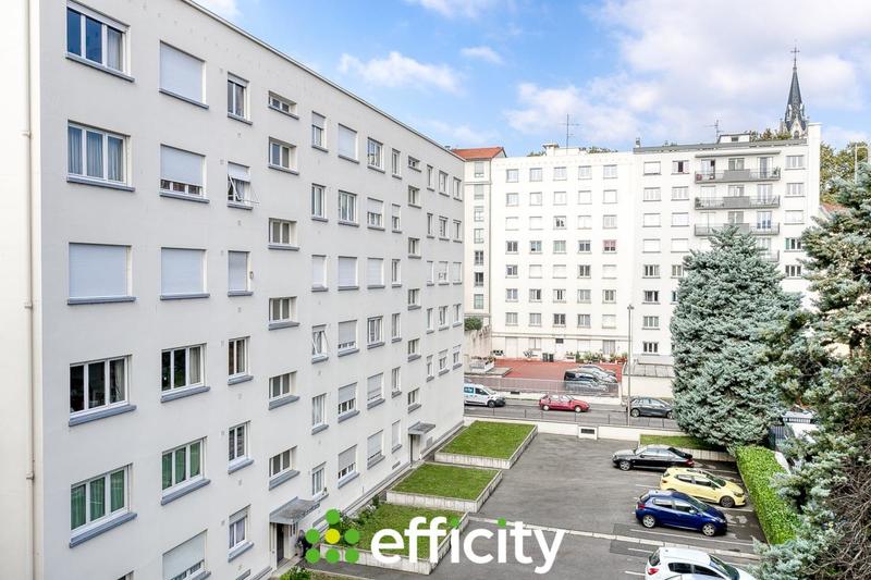 Appartement - 95 m² - 4 pièces