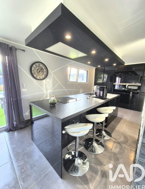 Maison - 150 m² - 6 pièces