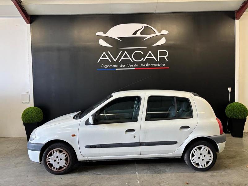 Renault Clio II 1.6 i 90cv - Climatisation