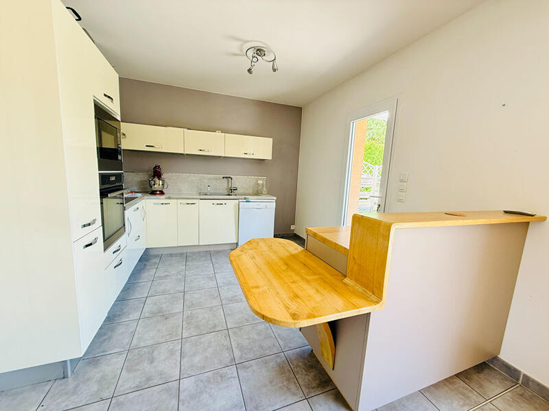 Maison - 91 m² - 4 pièces