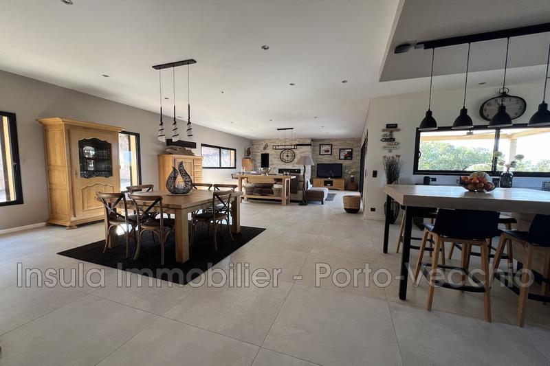 Villa - 277 m² - 10 pièces