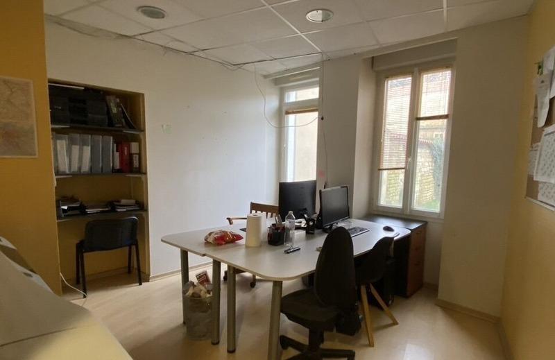 Immeuble - 59 m² - 5 pièces