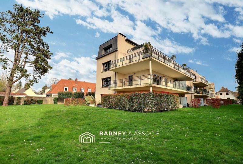 Appartement - 102 m² - 4 pièces