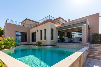 Demeure - 231 m² - 5 pièces