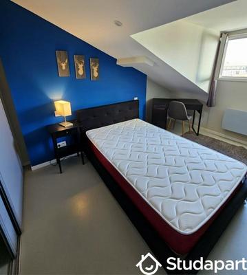 Chambre - 9 m² - 1 pièce