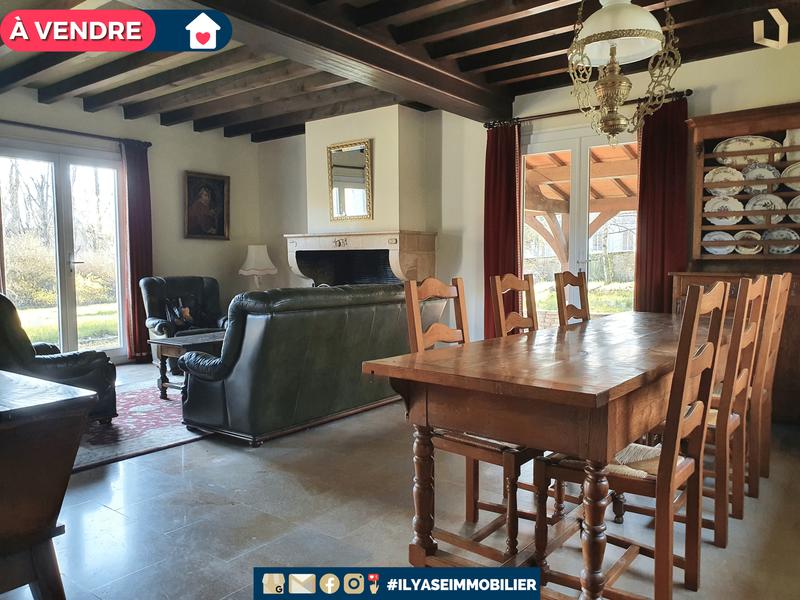 Maison - 162 m² - 8 pièces