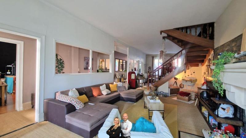 Maison - 254 m² - 5 pièces