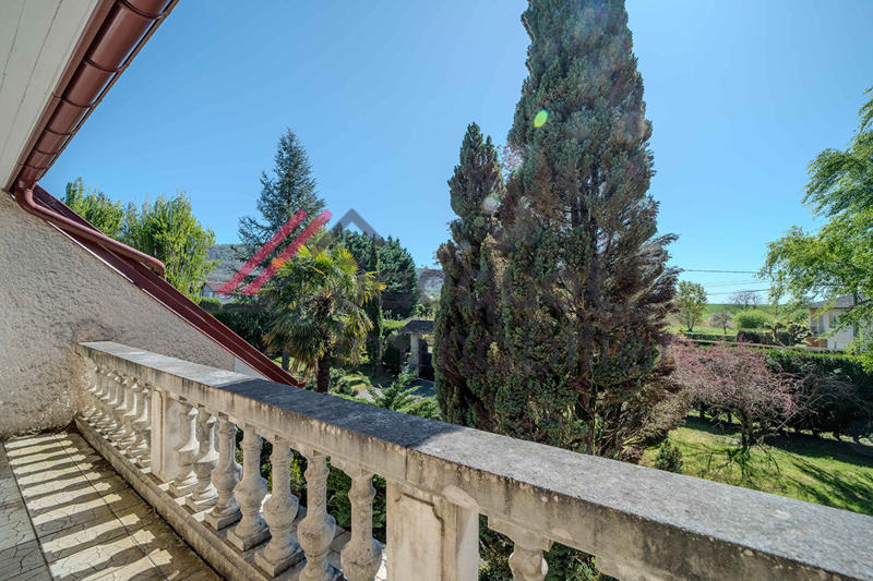 Maison - 192 m² - 6 pièces