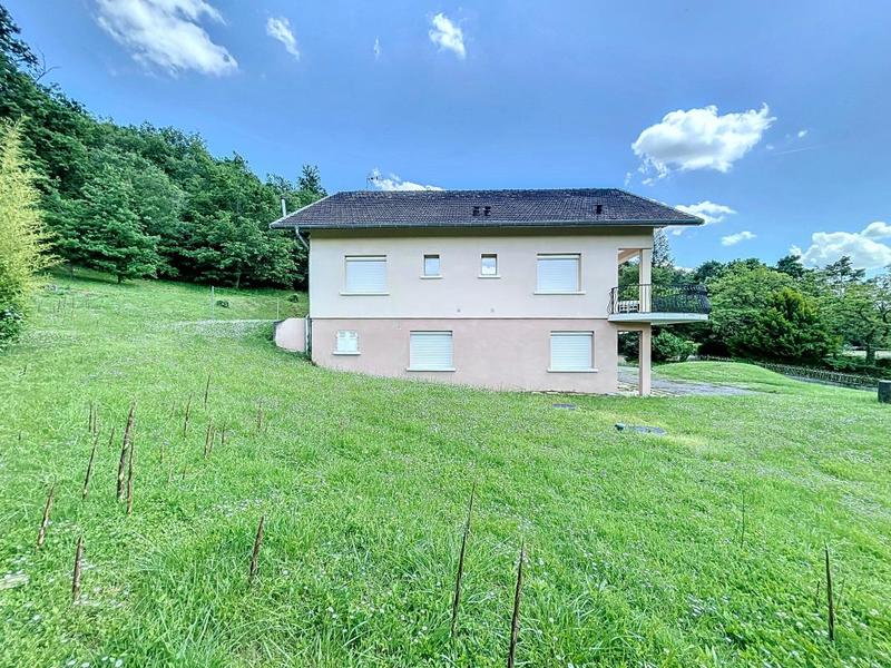 Maison - 212 m² - 5 pièces