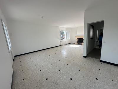 Maison - 240 m² - 7 pièces