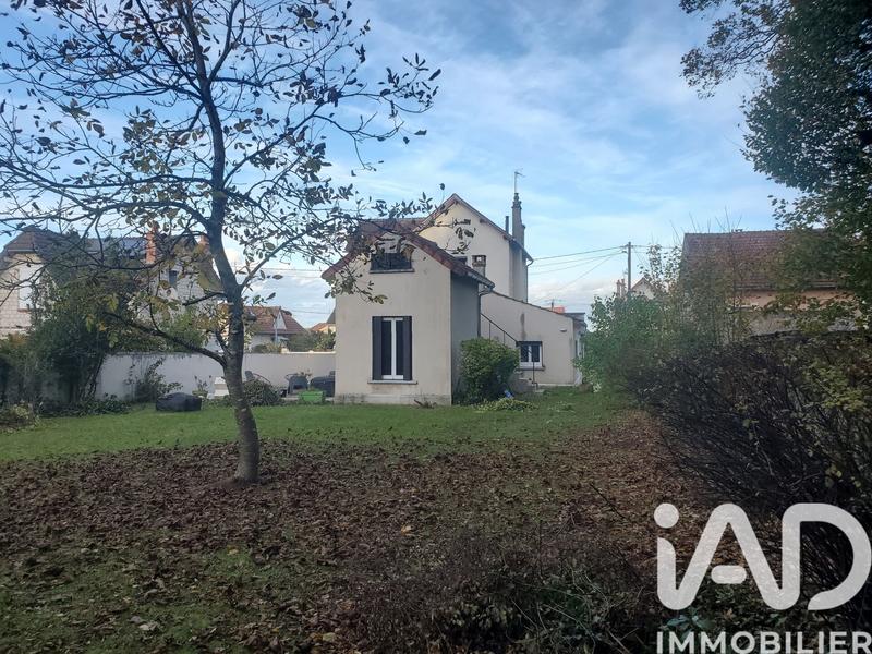 Maison - 122 m² - 5 pièces