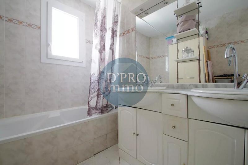 Maison - 104 m² - 6 pièces