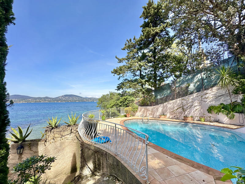 Villa - 325 m² - 7 pièces