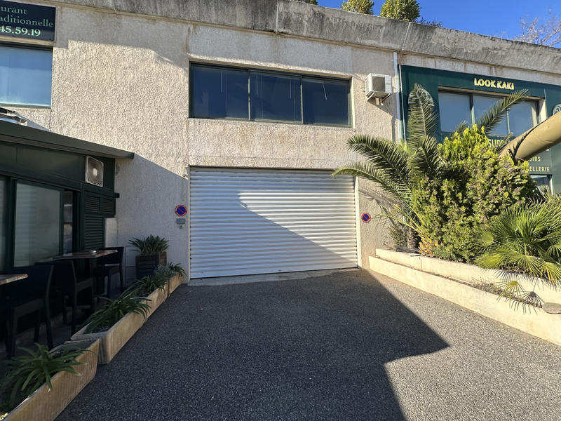 Local d'activités - 160 m²