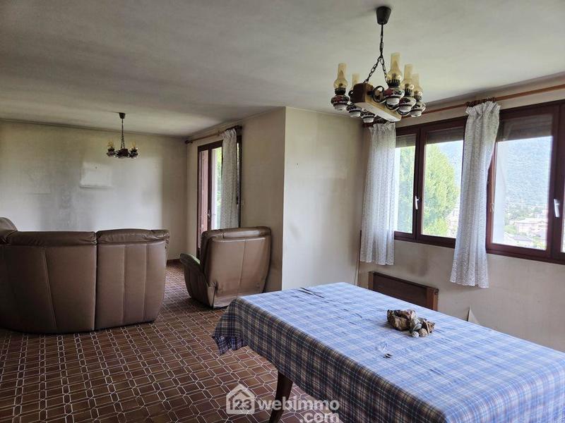 Maison - 165 m² - 7 pièces