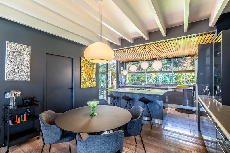 Maison contemporaine - 306 m² - 8 pièces