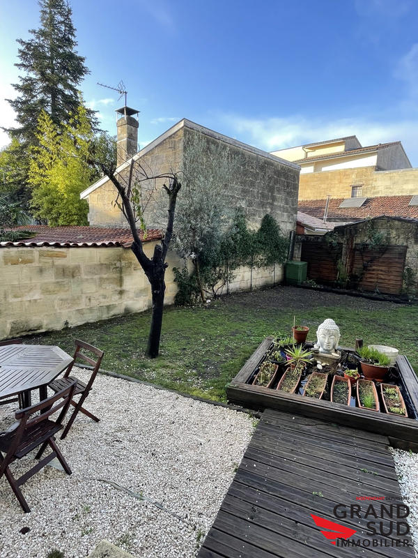 Maison - 225 m² - 7 pièces