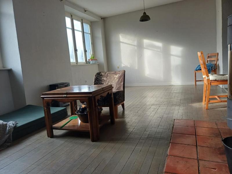 Maison - 168 m² - 9 pièces