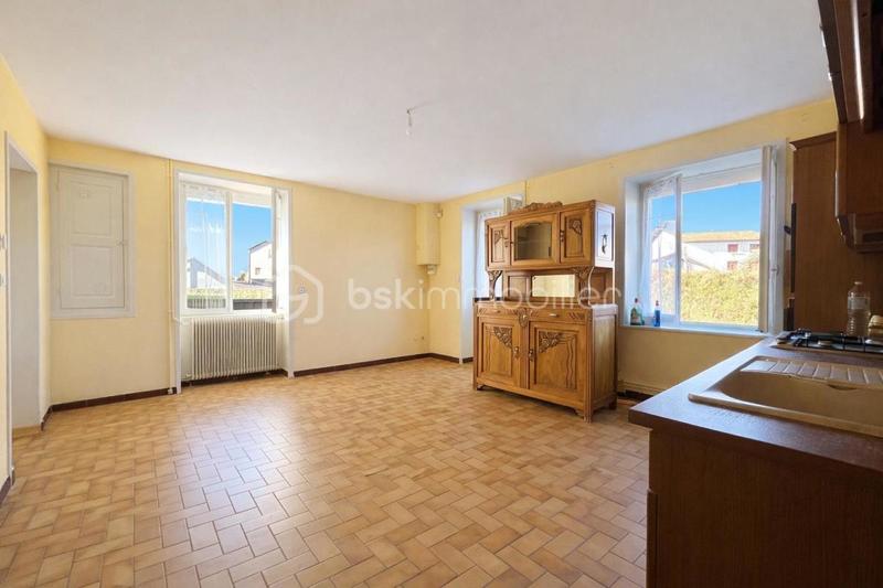 Maison ancienne - 104 m² - 5 pièces