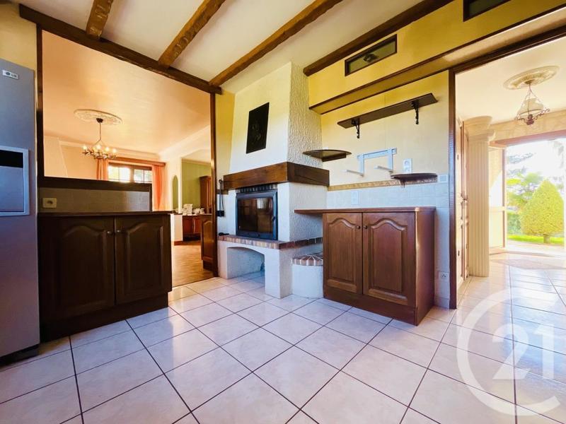 Maison - 216 m² - 7 pièces