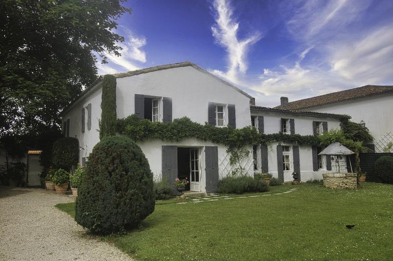 Maison - 204 m² - 6 pièces