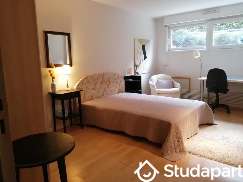 Chambre - 15 m² - 1 pièce