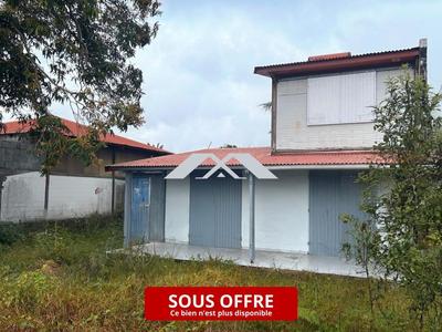 Villa - 70 m² - 4 pièces