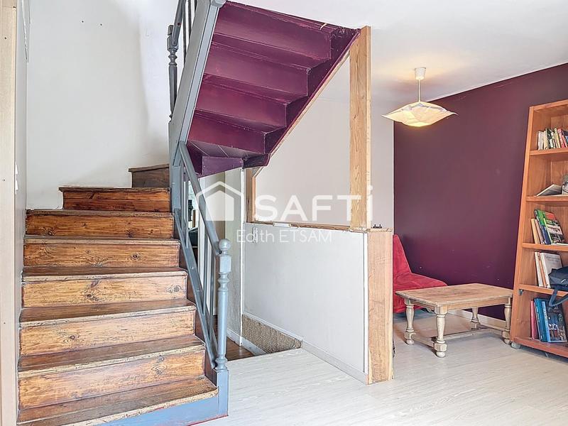 Maison - 278 m² - 9 pièces