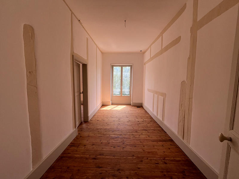 Demeure - 248 m² - 7 pièces