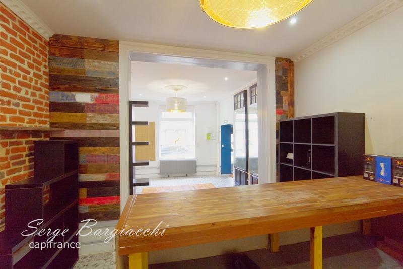 Immeuble - 200 m² - 9 pièces