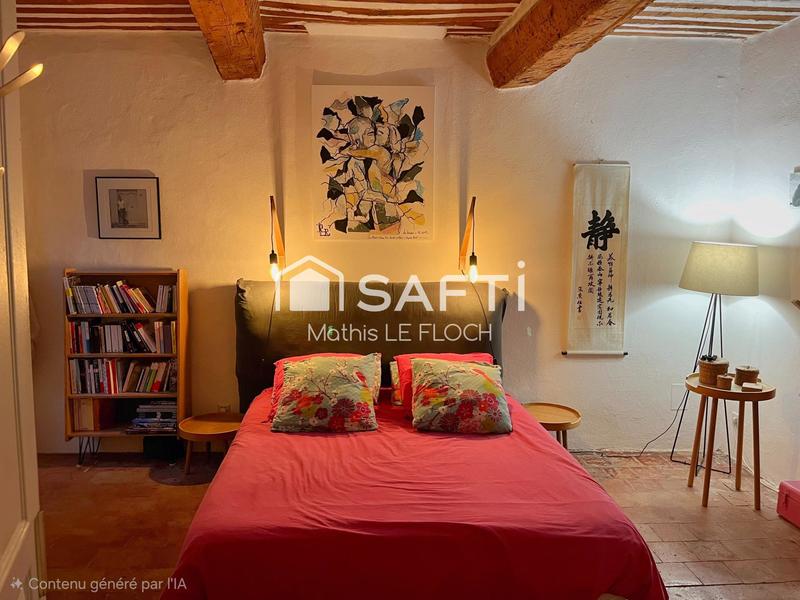 Maison - 220 m² - 6 pièces