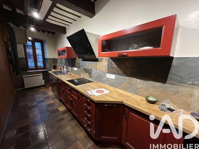 Maison - 250 m² - 12 pièces