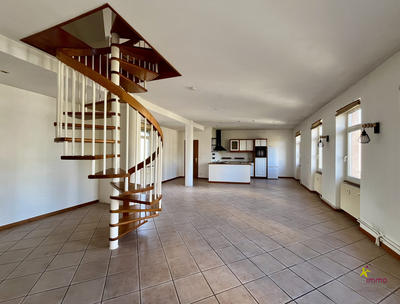 Appartement - 83 m² - 2 pièces