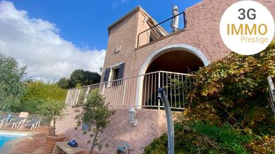 Demeure - 230 m² - 7 pièces