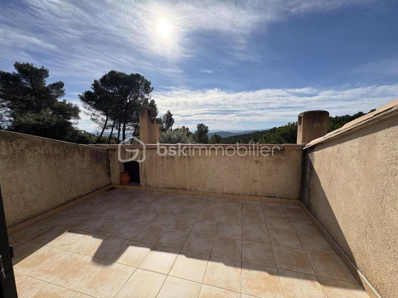 Maison traditionnelle - 170 m² - 5 pièces