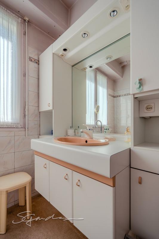 Appartement - 131 m² - 6 pièces