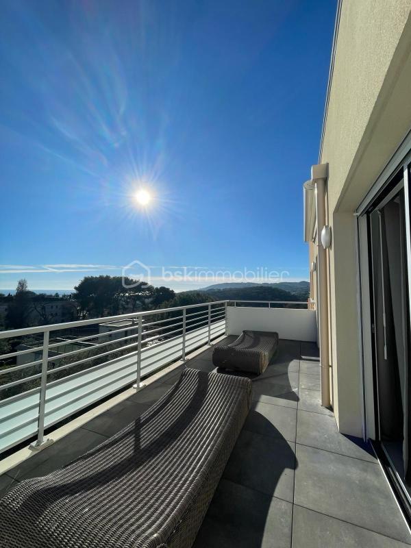 Penthouse - 118 m² - 4 pièces