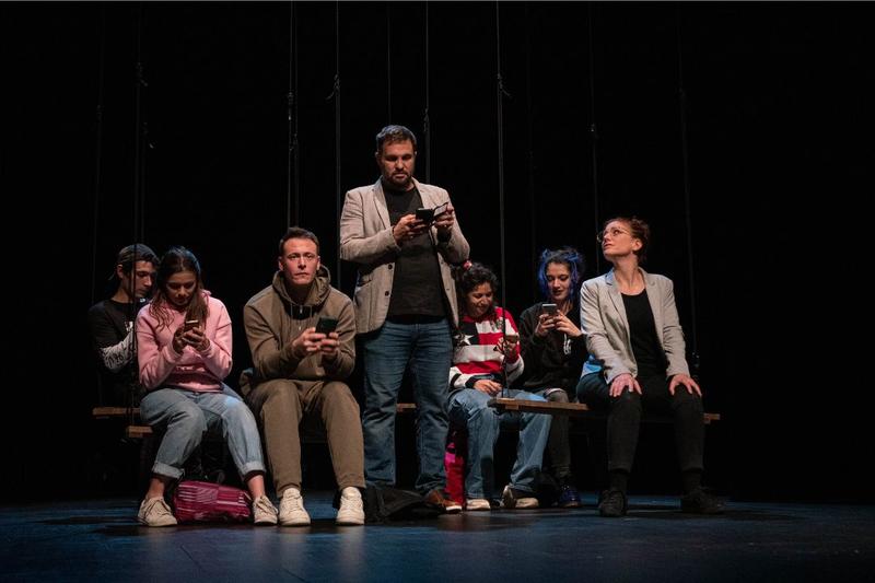 Michelle doit-on t’en vouloir d’avoir fait un selfie à Auschwitz?