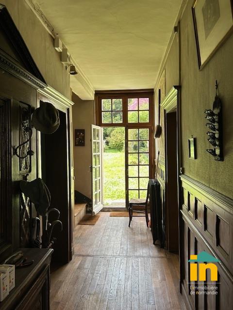 Demeure - 180 m² - 8 pièces