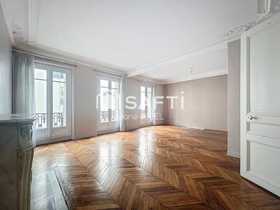Appartement - 101 m² - 4 pièces