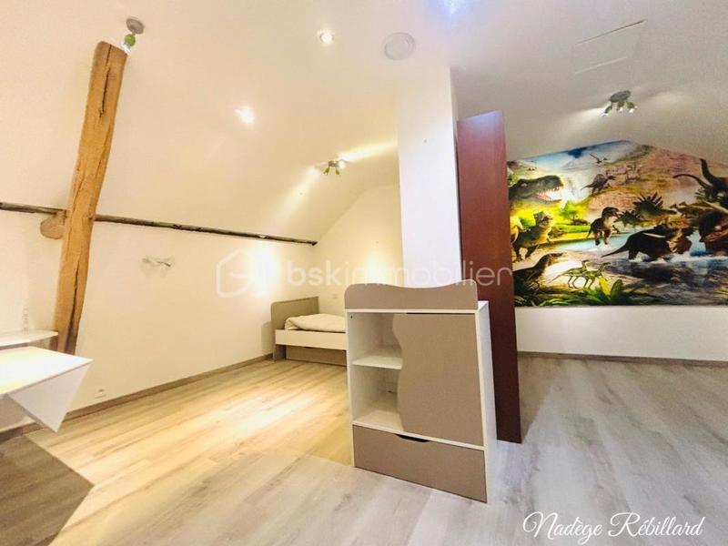 Propriété - 180 m² - 6 pièces