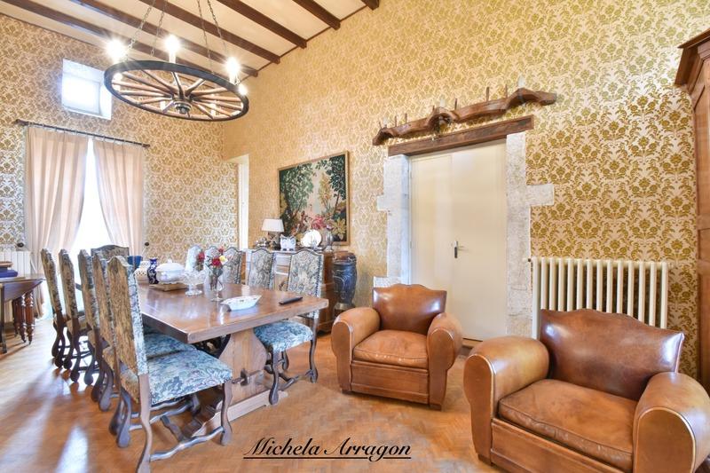 Propriété - 196 m² - 7 pièces