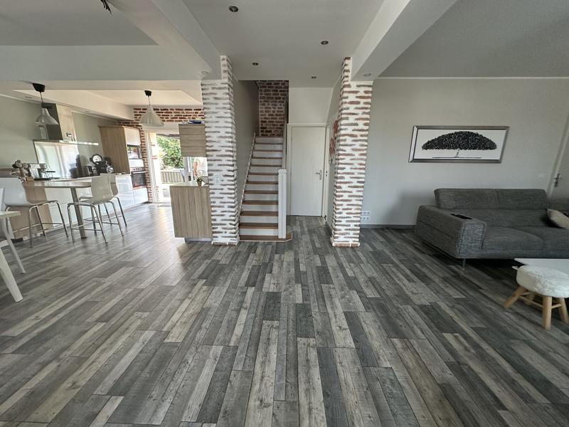 Maison - 160 m² - 6 pièces